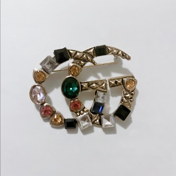 Cute Inspired Brooches - Picture 2 of 11